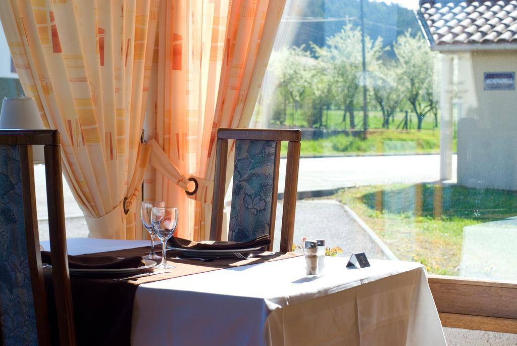 Logis Le Relais De Vacherauville Luaran gambar