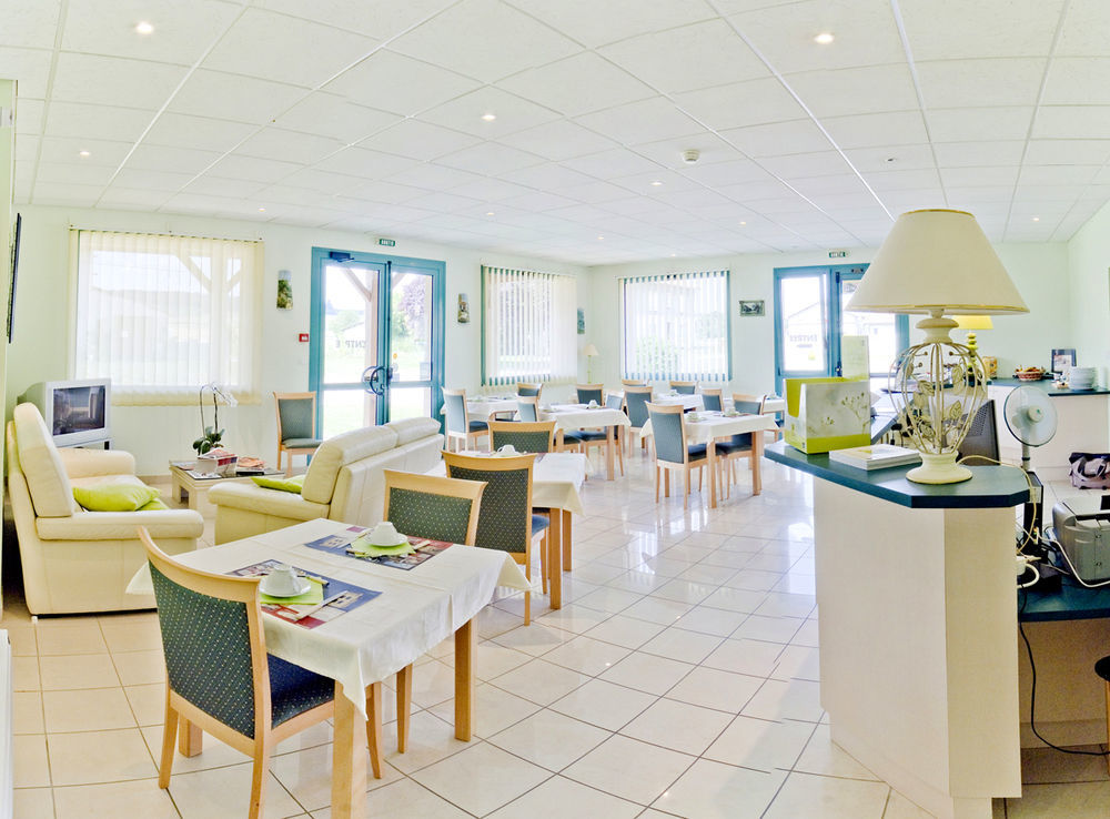 Logis Le Relais De Vacherauville Luaran gambar