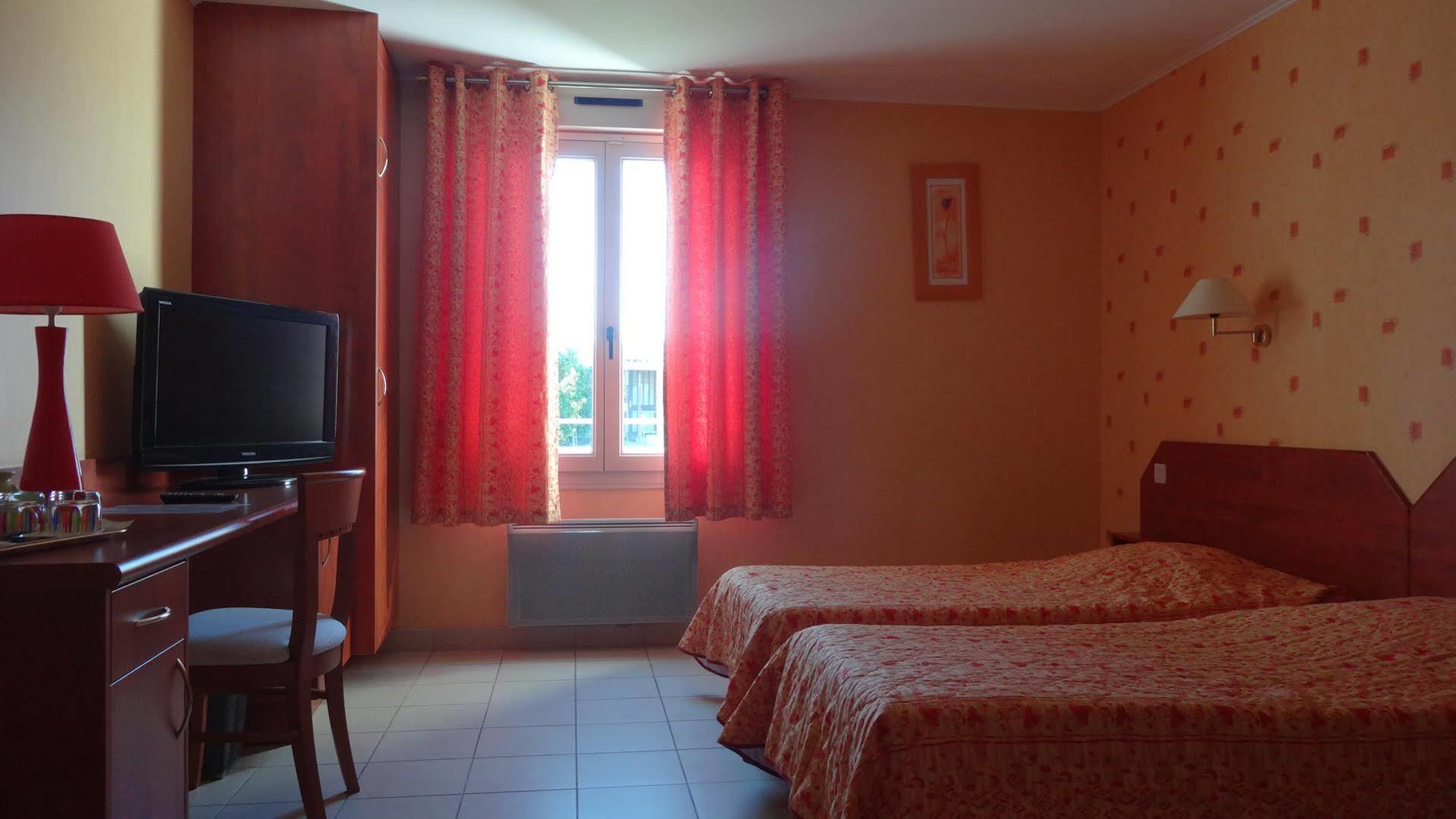 Logis Le Relais De Vacherauville Luaran gambar